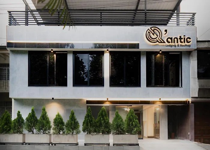 Qantic Lodging